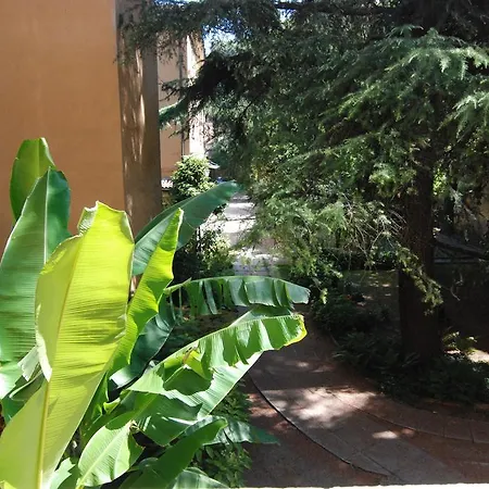 アパート Zamboni